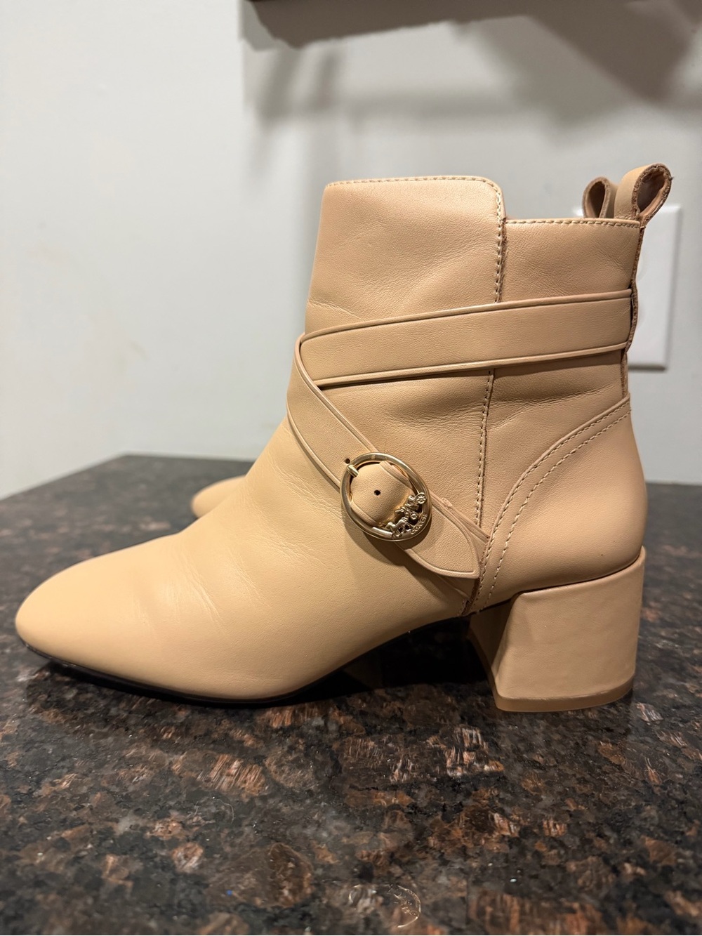 COACH Women’s Beige Ankle Boots with Buckle SIZE 7.5